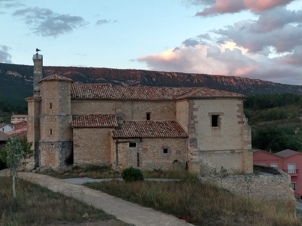 Iglesia de Santiago apostol Cantabrana