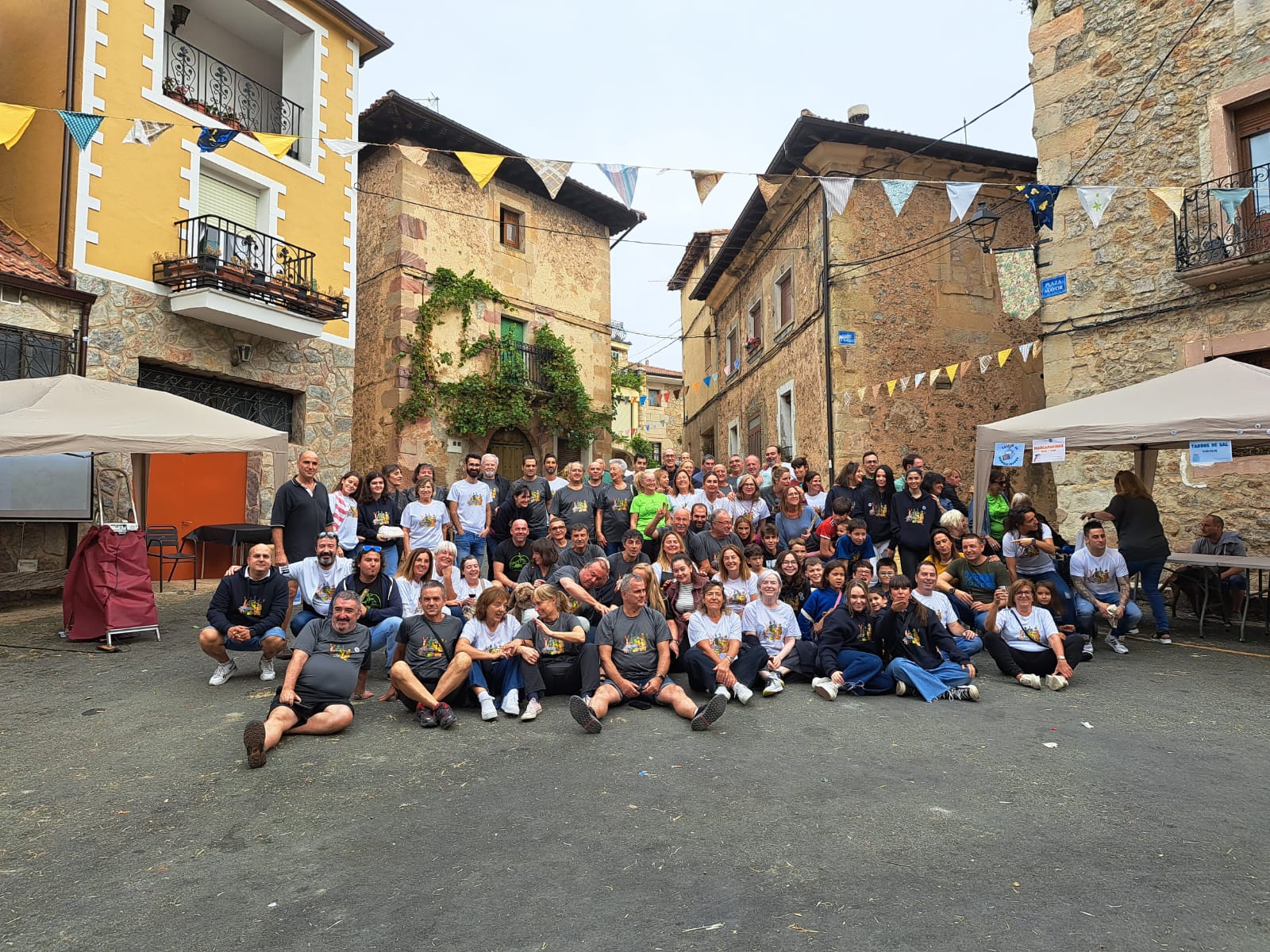 Miembros de la asociación Las Olmas de Cantabrana